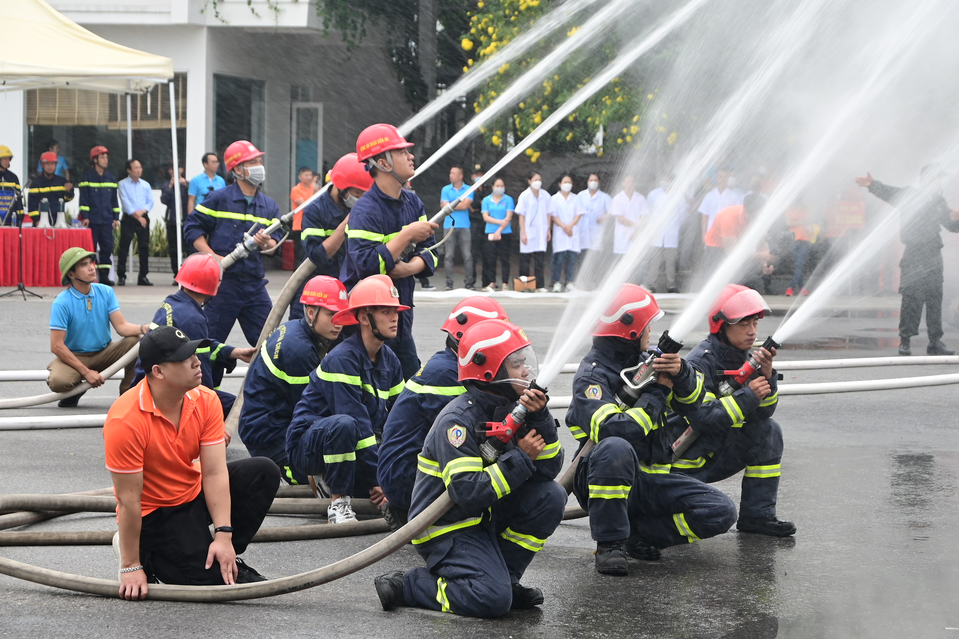 Gương người tốt, việc tốt lực lượng Cảnh sát PCCC và CNCH Công an thành phố 